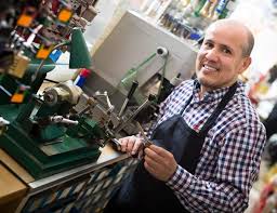 Como Identificar Quando a Fechadura Precisa Ser Trocada em Serra: 6 Dicas carlos silva chaveiro 1